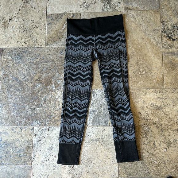 Lululemon leggings - Picture 1 of 3